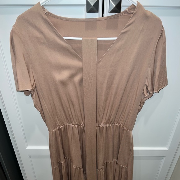 Butterfly Sleeve Ruffle Hem Belted Dress - Picture 5 of 7